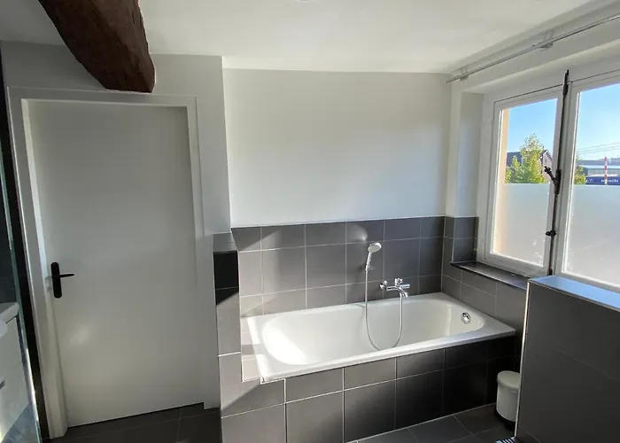 Authentic - 6p-maisonette إيجسدين