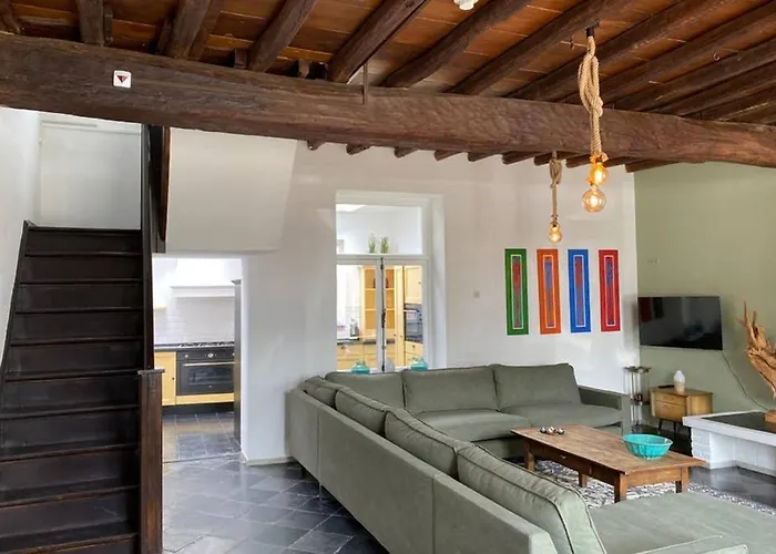 Authentic - 6p-maisonette شقة إيجسدين