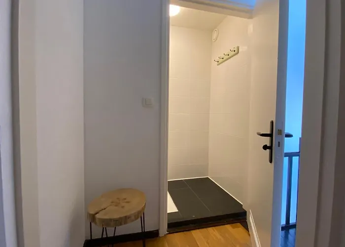 Authentic - 6p-maisonette شقة إيجسدين