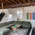 Authentic - 6p-maisonette Apartment