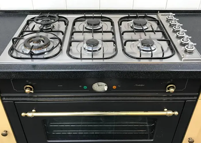 아파트 Authentic - 6p-maisonette